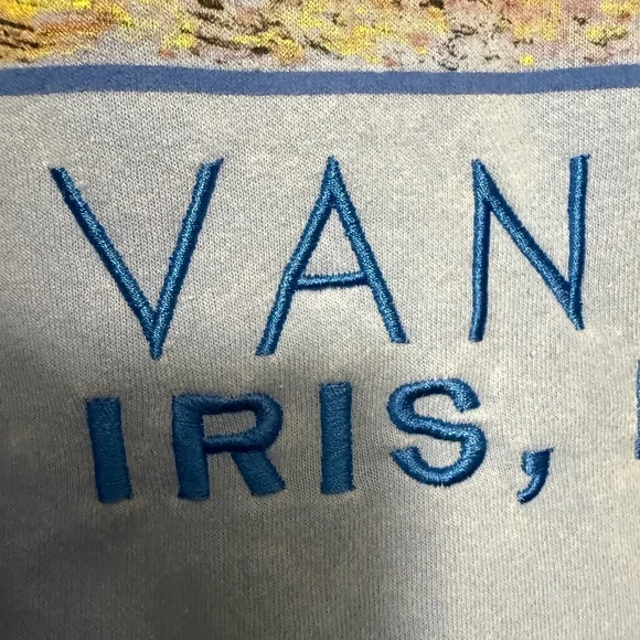 Vincent Van Gogh Iris Painting Embroidered Blue Art Sweatshirt Size XL 1X NWOT - Picture 3 of 12